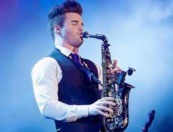 Mebourne Saxophone Player - Rob